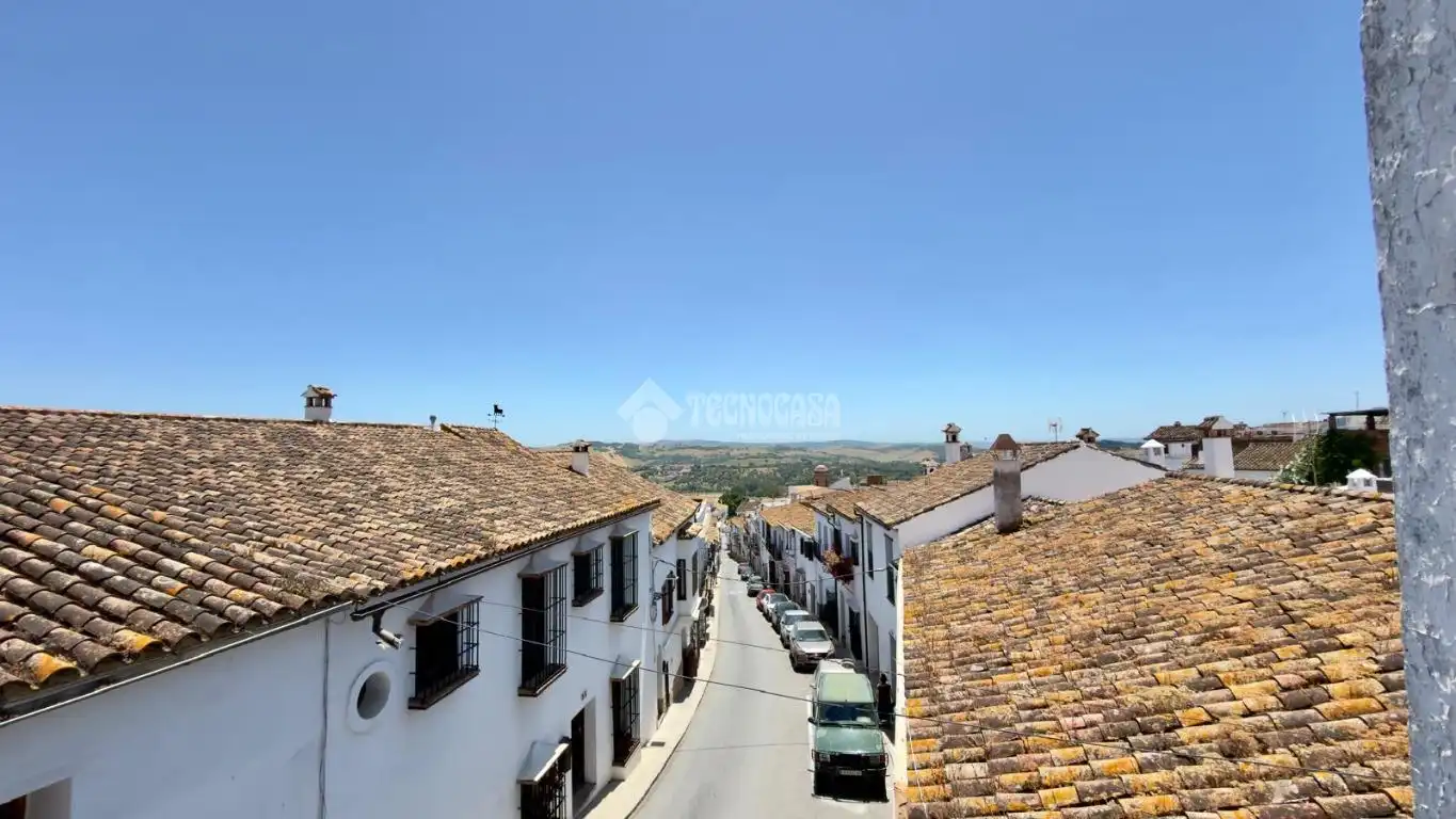 Vista exterior de Casa adosada en venda en Jimena de la Frontera amb Traster