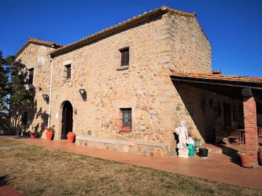 Casa rustica con piscina in vendita a Llagostera