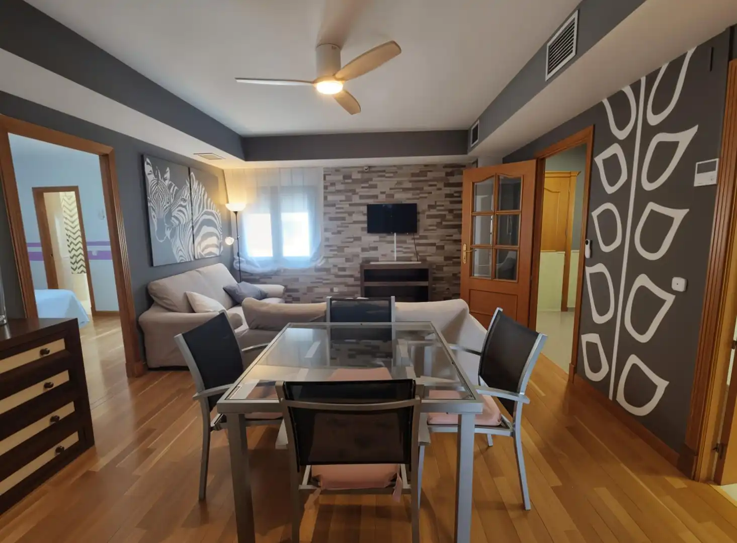 Sala d'estar de Pis de lloguer en Plasencia amb Aire condicionat, Parquet i Terrassa