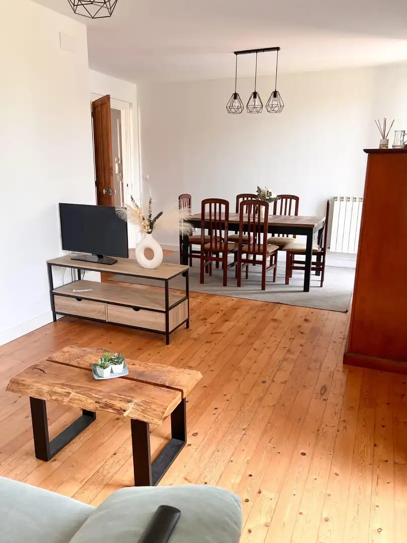 Esszimmer von Wohnung zur Miete in Baztan mit Abstellraum
