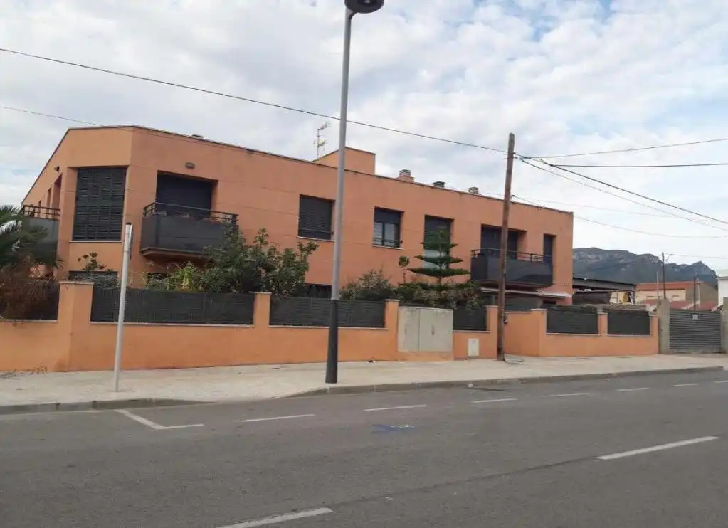 Parking for sale in CADIS (DE)
