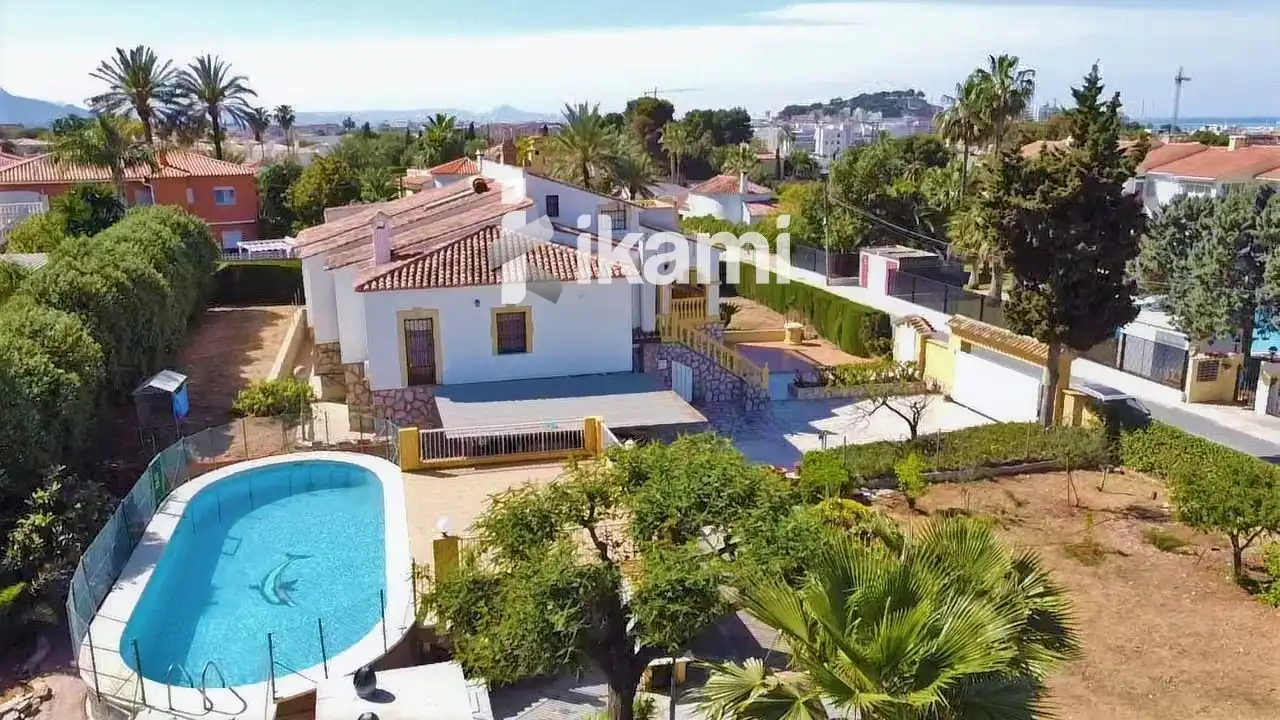 Exterior view of Houses for sale in Dénia  with Air Conditioner, Heating and Private garden