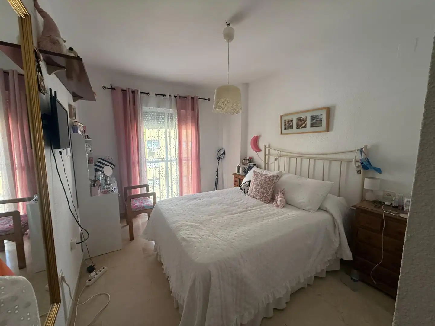 Habitación de Dúplex en venta en Huelva con Aire acondicionado y Calefacción
