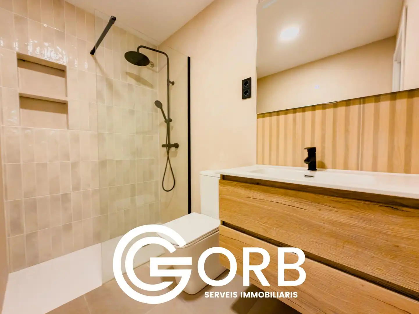 Bathroom of Ground floor for sale in Mataró  with Air Conditioner, Heating and Storage room