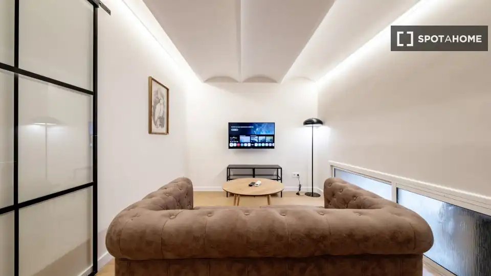 Room in Sants-Badal