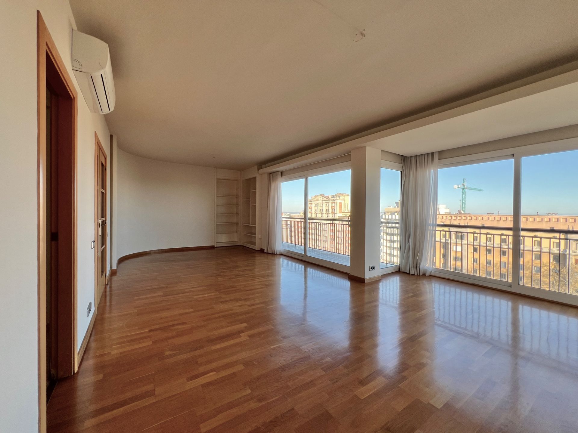 Sala de estar de Piso de alquiler en Reus con Aire acondicionado, Calefacción y Parquet