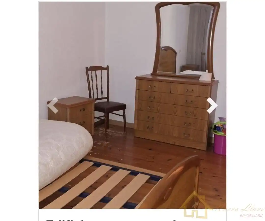Habitación de Piso en venta en Lugo con Calefacción y Amueblado