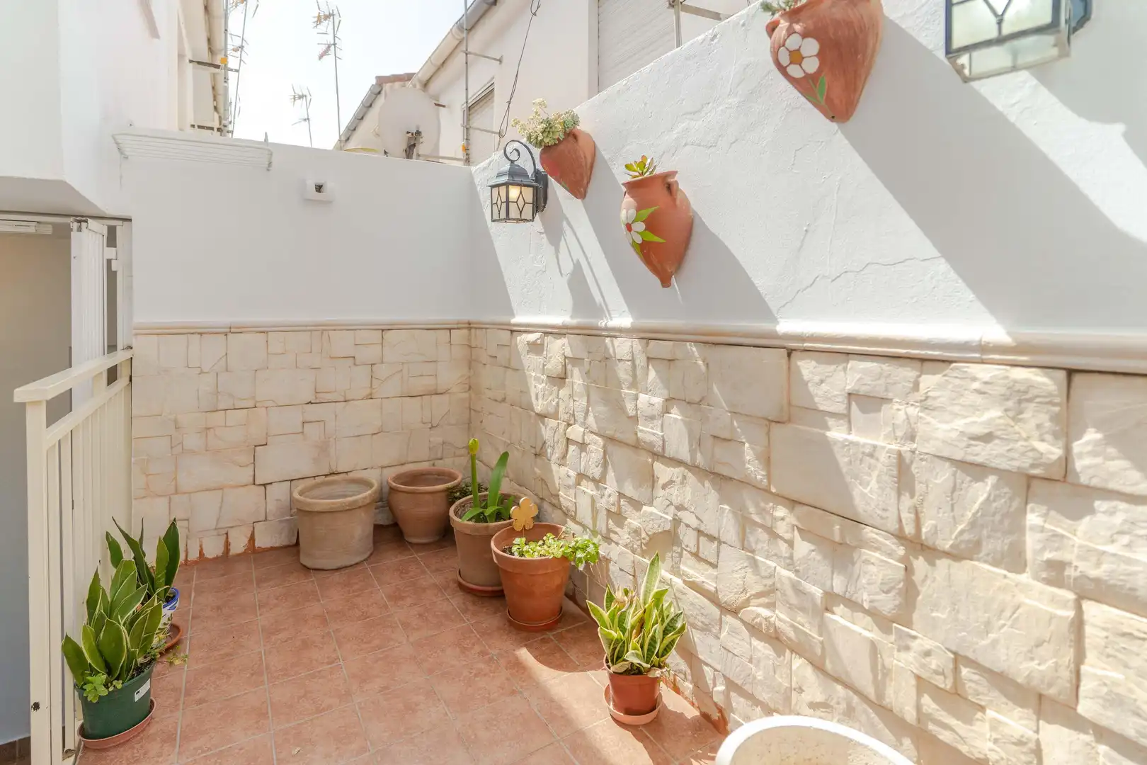 Terrassa de Casa adosada en venda en Motril amb Aire condicionat, Forn i Rentadora