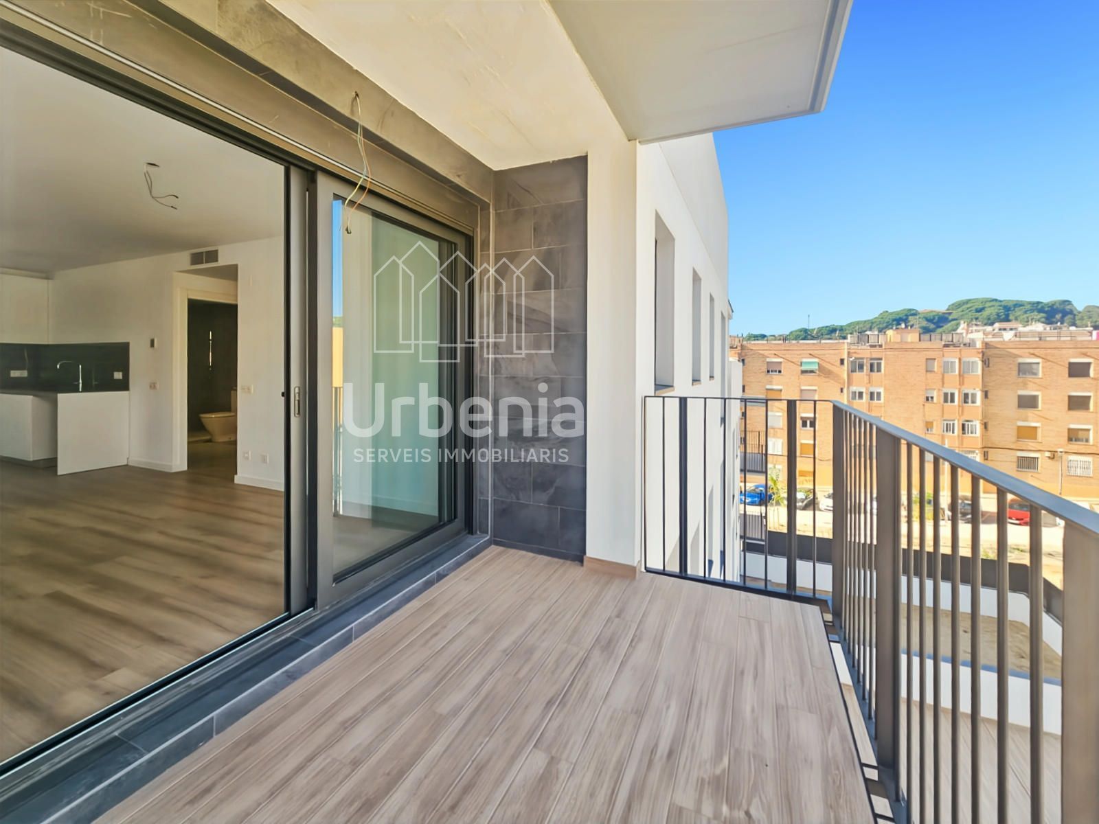 Vista exterior de Dúplex en venda en Arenys de Mar amb Aire condicionat, Calefacció i Terrassa