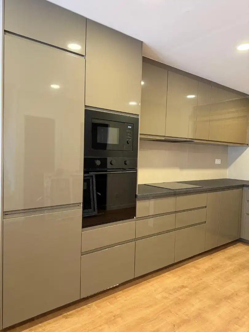 Cocina de Casa adosada de alquiler en Vilassar de Mar con Aire acondicionado, Calefacción y Jardín privado
