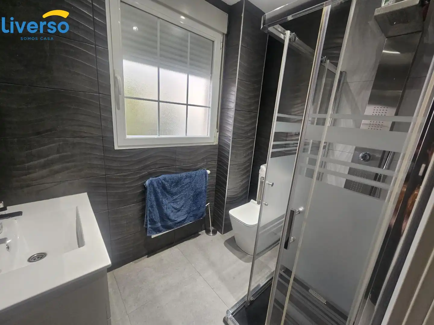 Baño de Casa o chalet en venta en Castrillo del Val con Calefacción, Parquet y Terraza