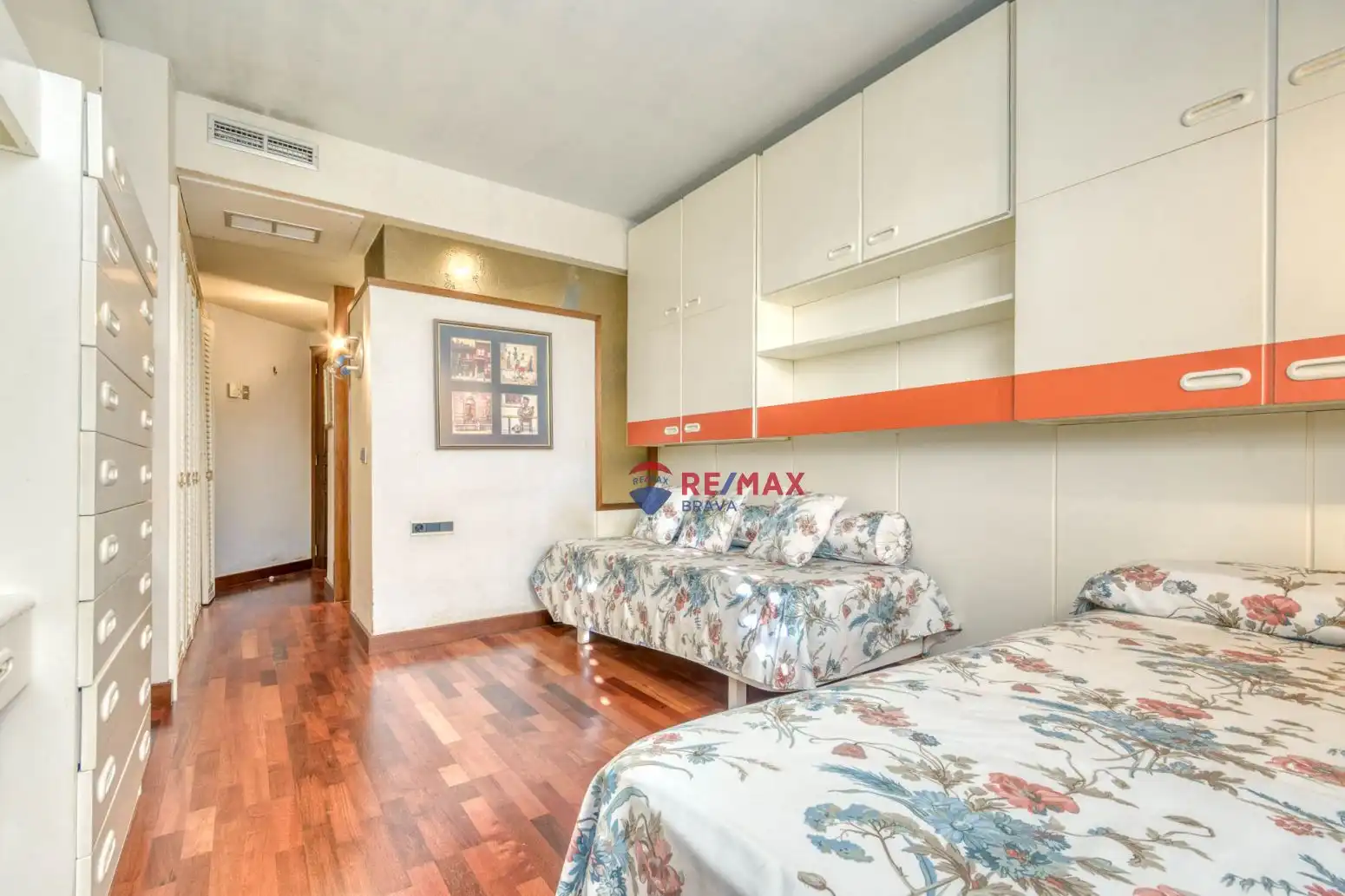 Dormitori de Casa o xalet en venda en Roses amb Aire condicionat, Jardí privat i Terrassa