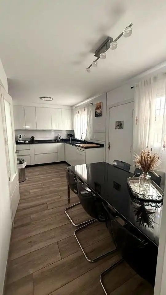 Cocina de Casa adosada en venta en Málaga con Aire acondicionado y Piscina comunitaria