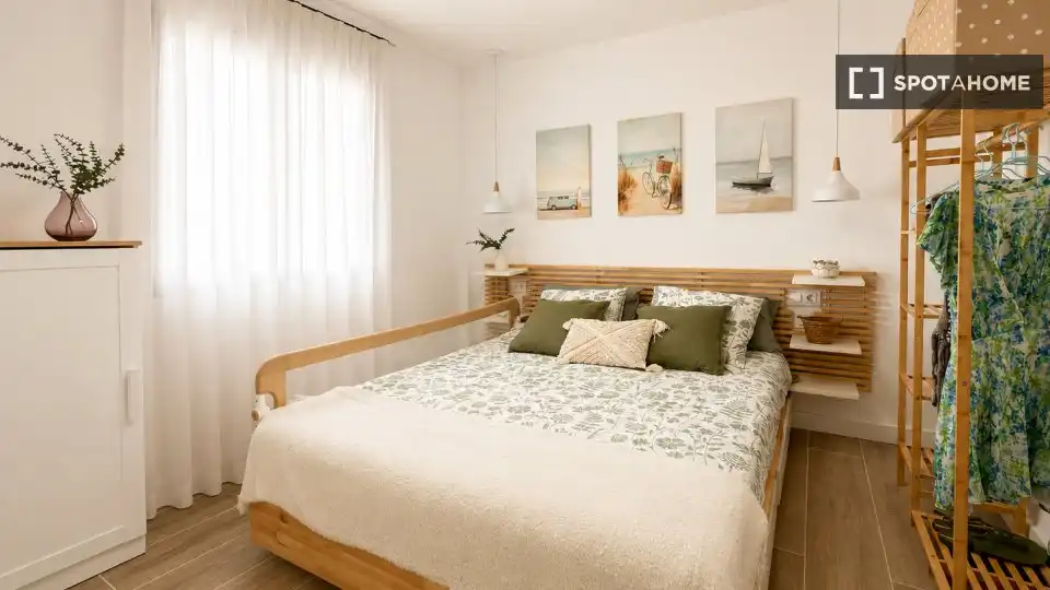 Habitación de Piso de alquiler en Cullera con Aire acondicionado, Calefacción y Amueblado