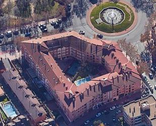Vista exterior de Dúplex en venda en Alcalá de Henares amb Calefacció, Parquet i Traster