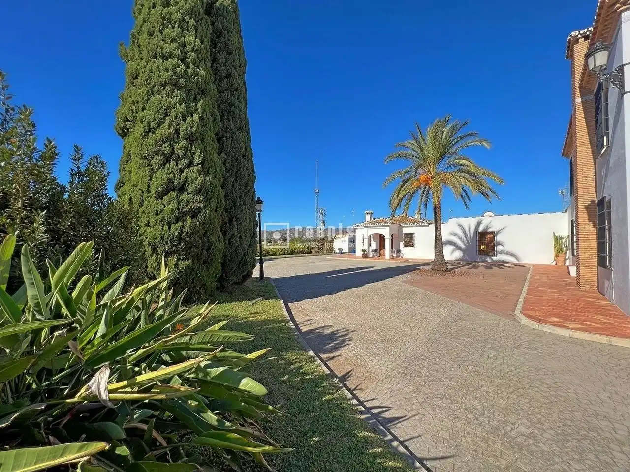 Vista exterior de Casa o chalet en venta en Cártama con Aire acondicionado, Terraza y Trastero