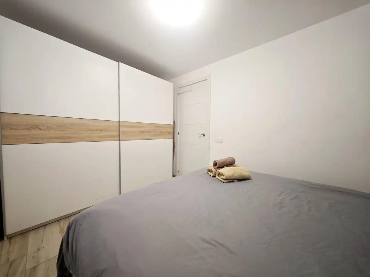 Bedroom of Flat for sale in San Bartolomé de Tirajana  with Air Conditioner, Terrace and Furnished