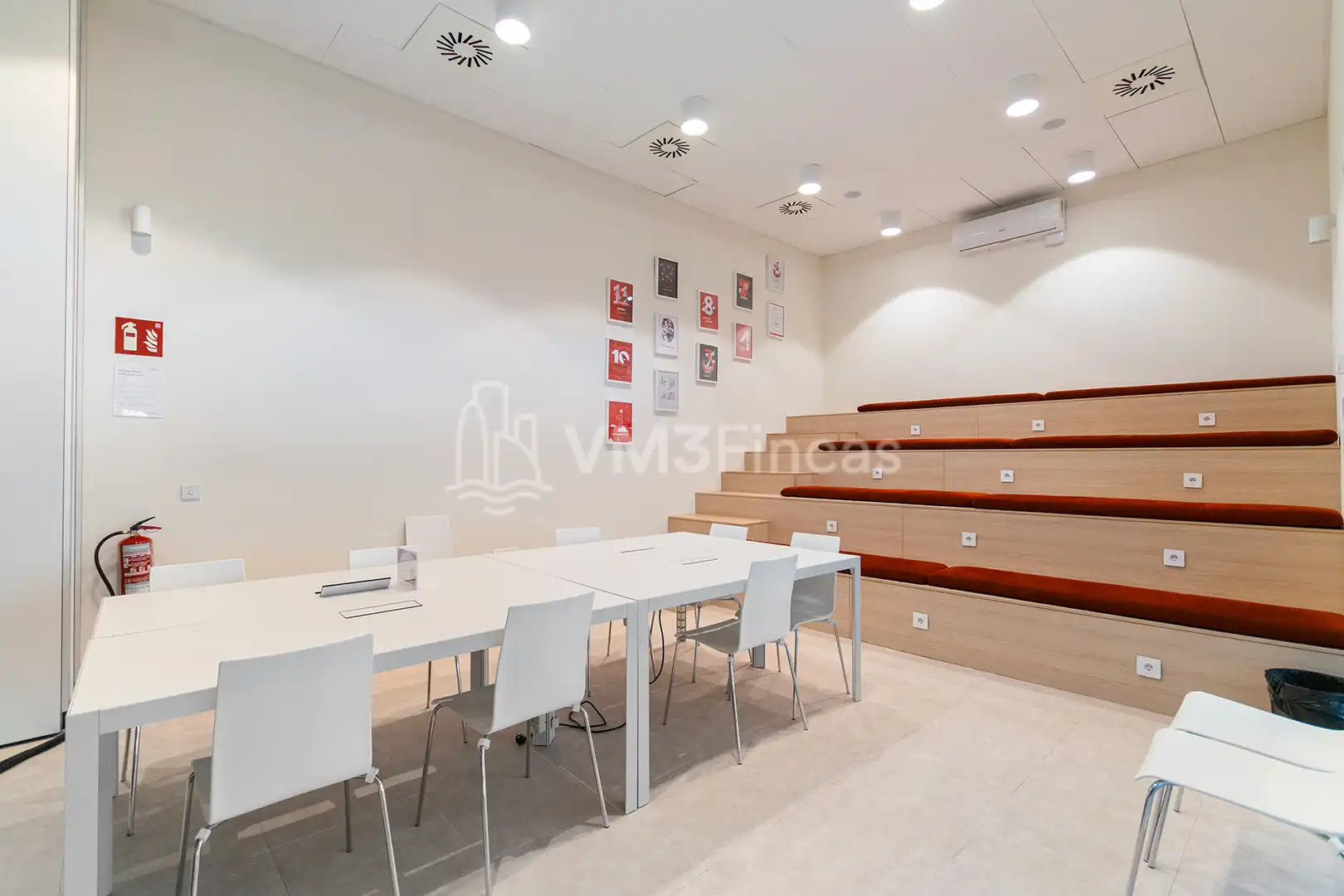 Oficina de lloguer a Carrer Albert Einstein, Almeda - El Corte Inglés