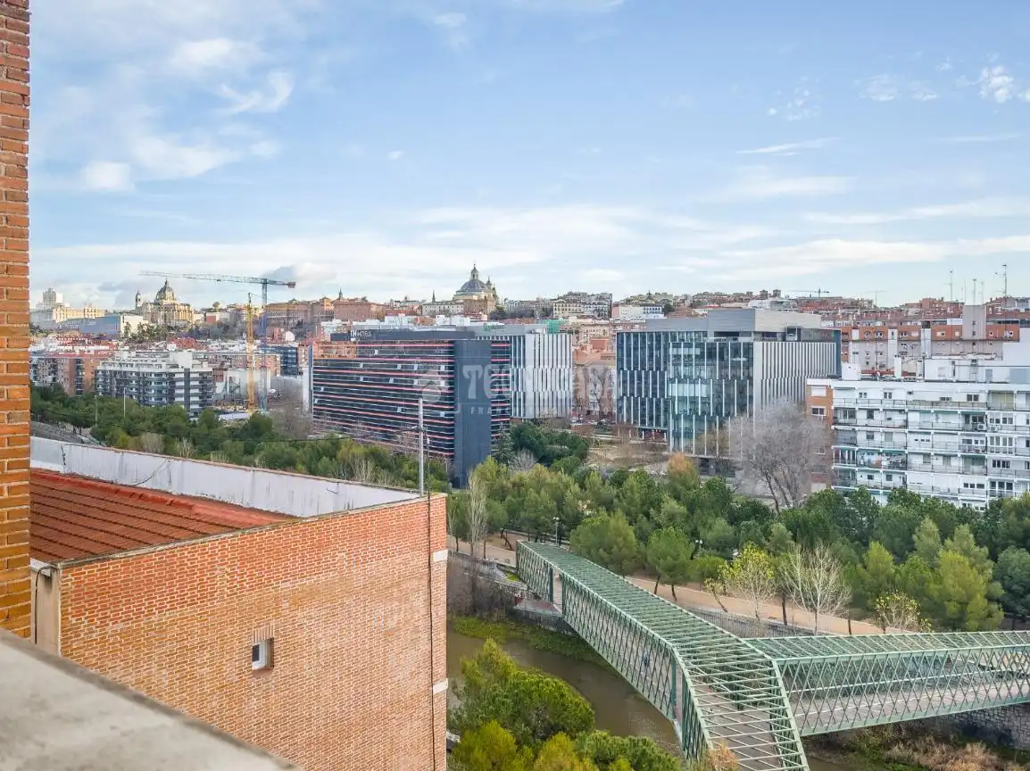 Vista exterior de Piso en venta en Madrid