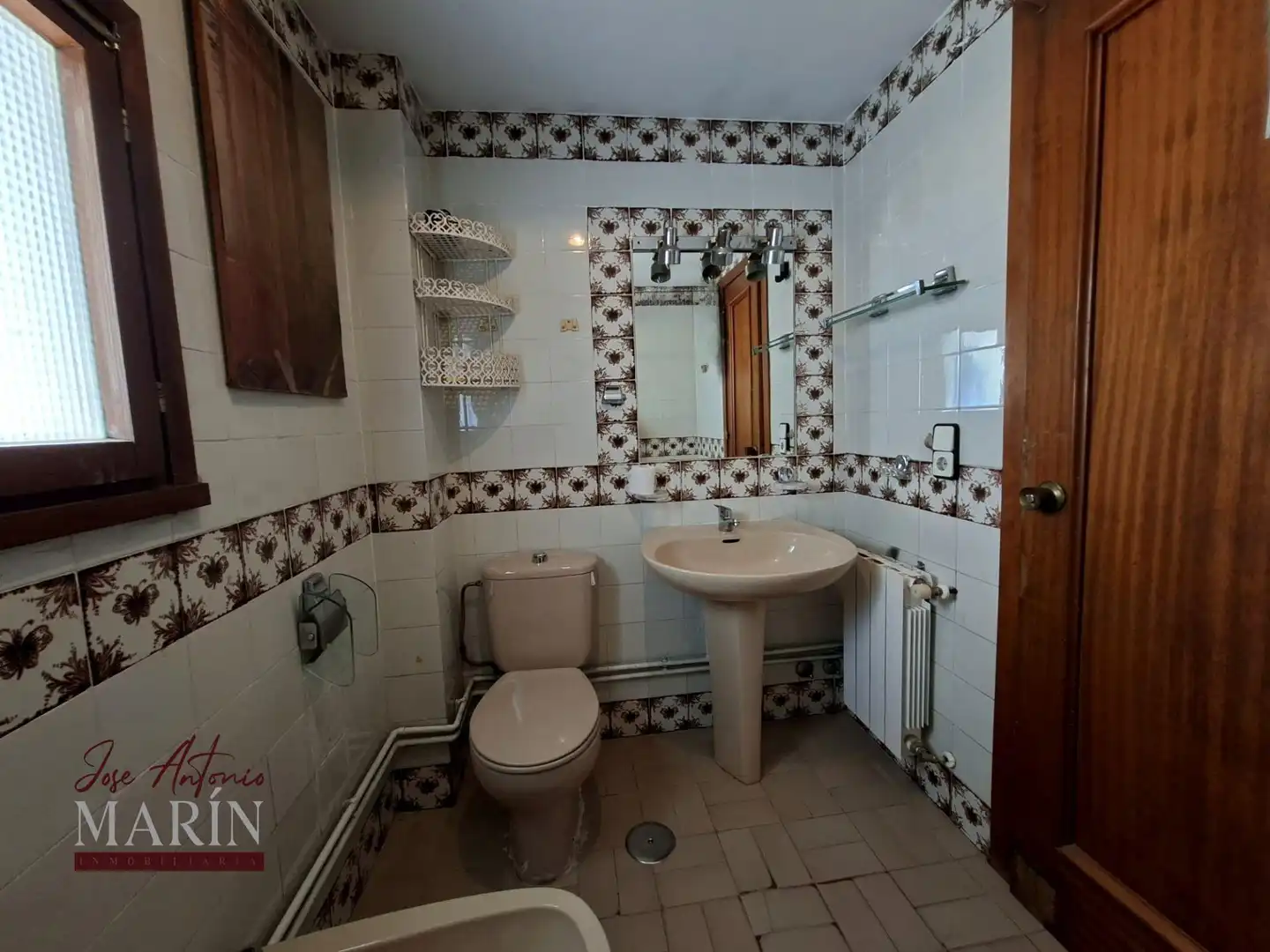 Bathroom of Flat for sale in Badajoz  with Air Conditioner, Heating and Terrace
