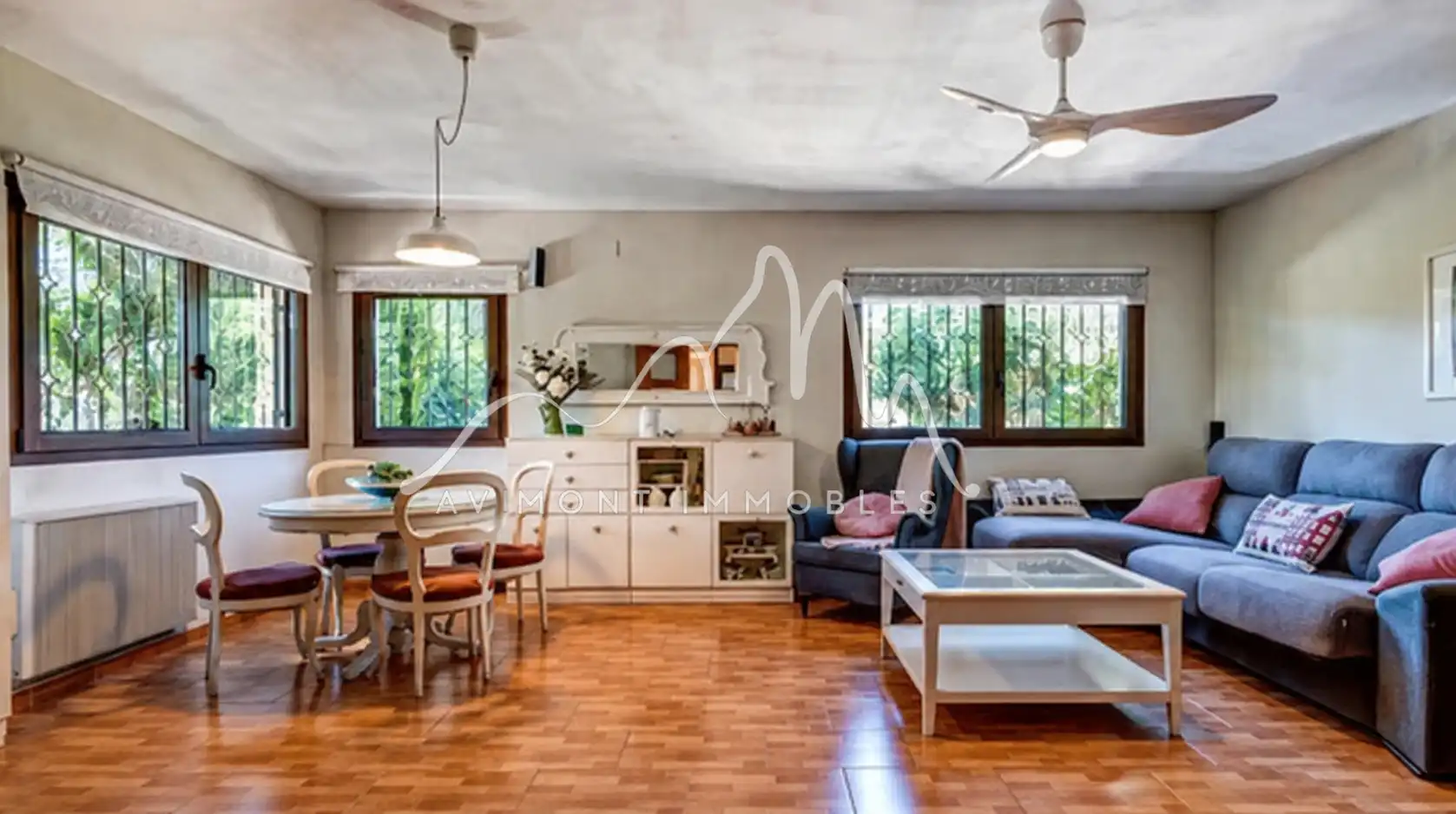 Sala de estar de Casa o chalet en venta en Collbató con Aire acondicionado, Calefacción y Jardín privado