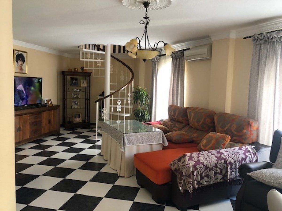 Living room of Building for sale in Alhaurín de la Torre