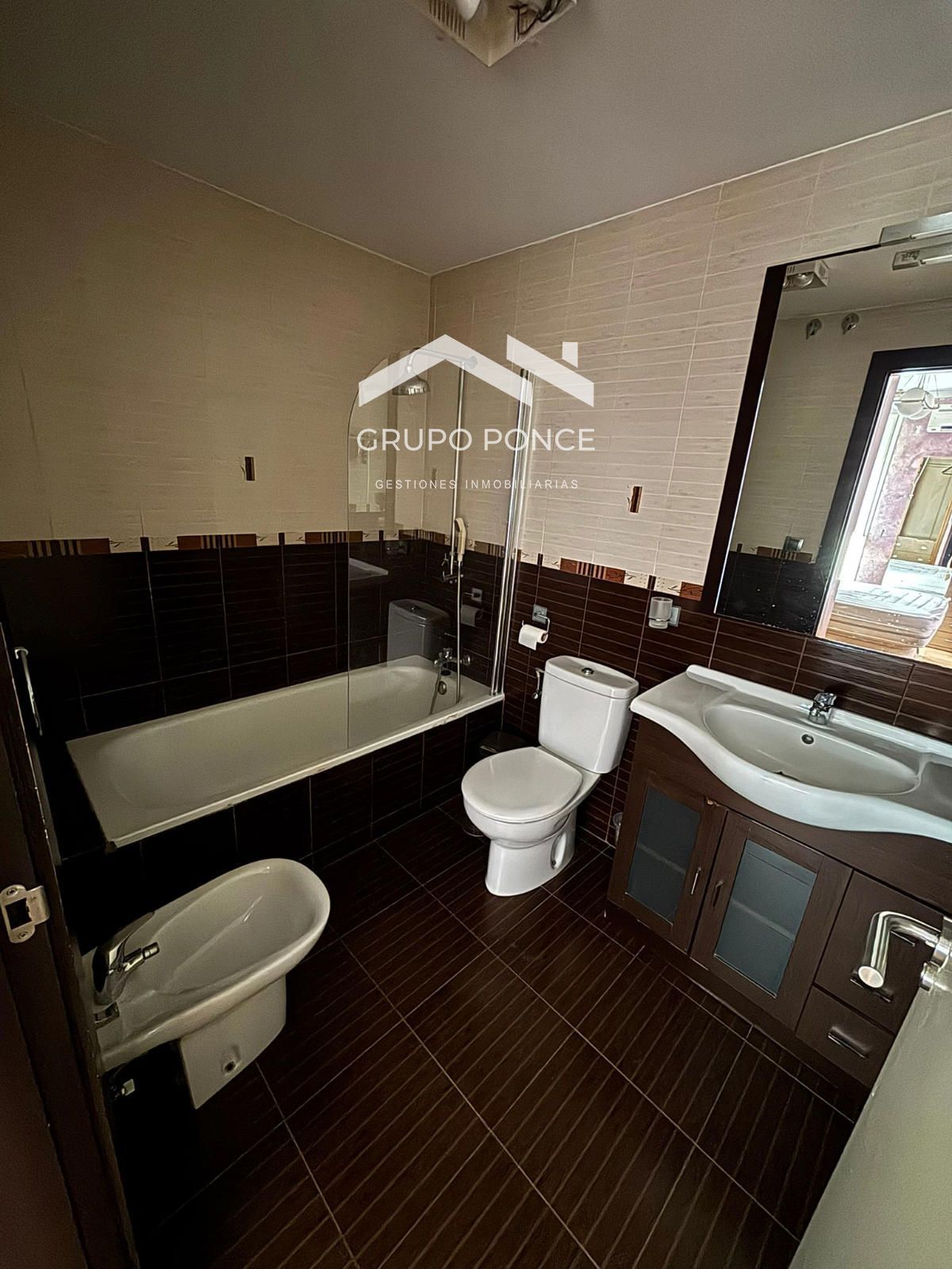 Bathroom of Flat for sale in Jerez de la Frontera  with Air Conditioner, Storage room and Furnished