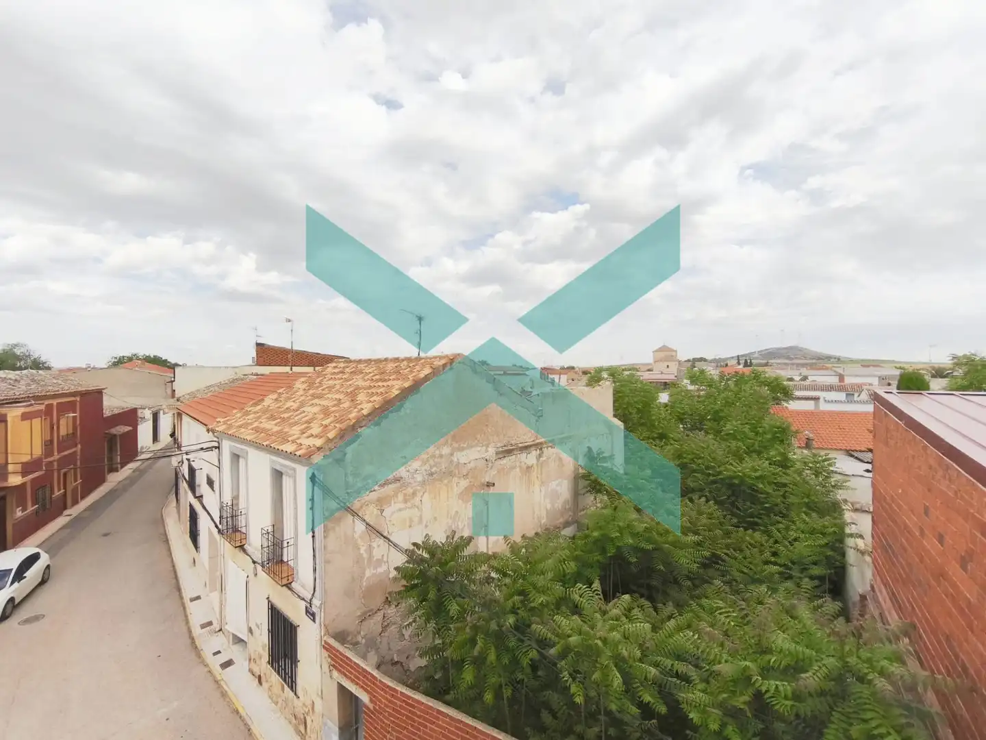Vista exterior de Piso en venta en Lillo con Calefacción, Terraza y Amueblado
