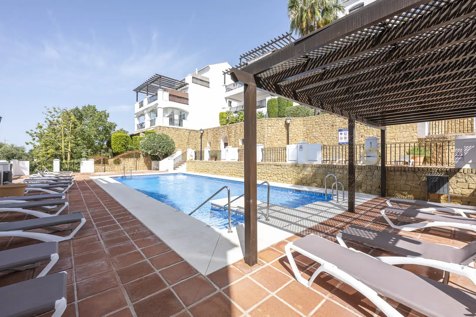 Dúplex de lloguer a Alto de los Monteros
