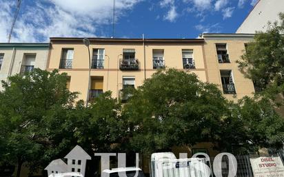 Exterior view of Flat for sale in  Madrid Capital  with Heating and Furnished