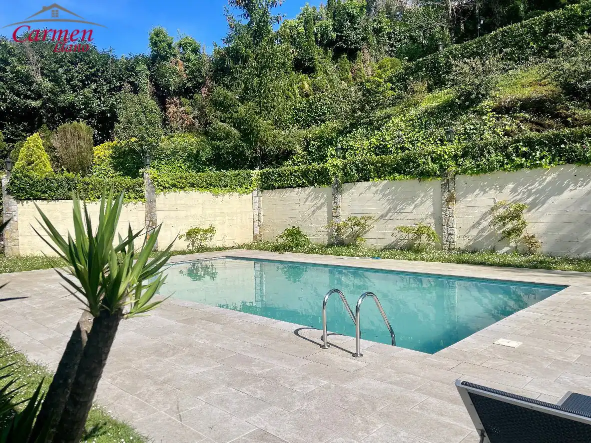 Piscina de Casa o xalet en venda en Mungia amb Calefacció, Jardí privat i Terrassa