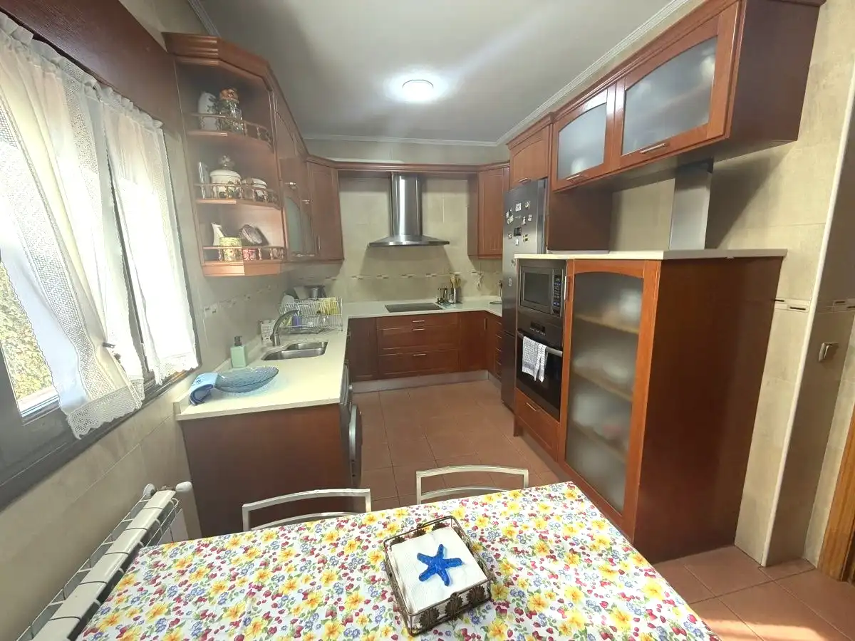 Cocina de Casa o chalet en venta en Azuqueca de Henares con Aire acondicionado, Jardín privado y Trastero