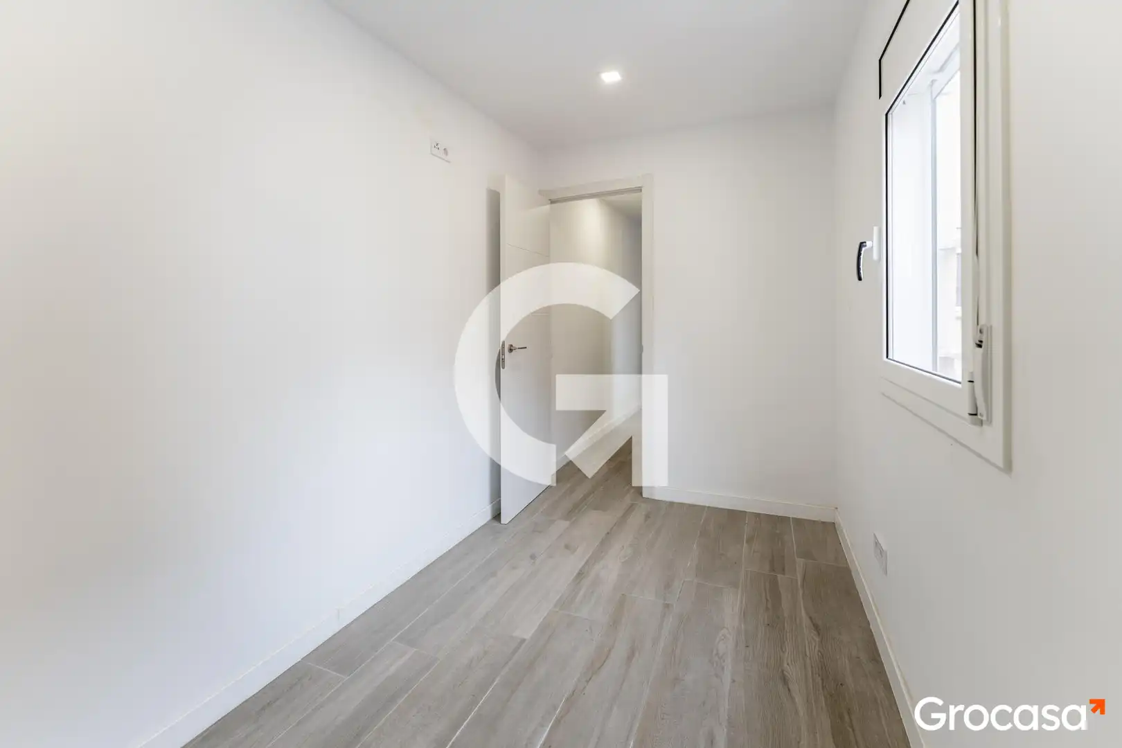 Habitación de Piso en venta en L'Hospitalet de Llobregat con Aire acondicionado, Calefacción y Horno