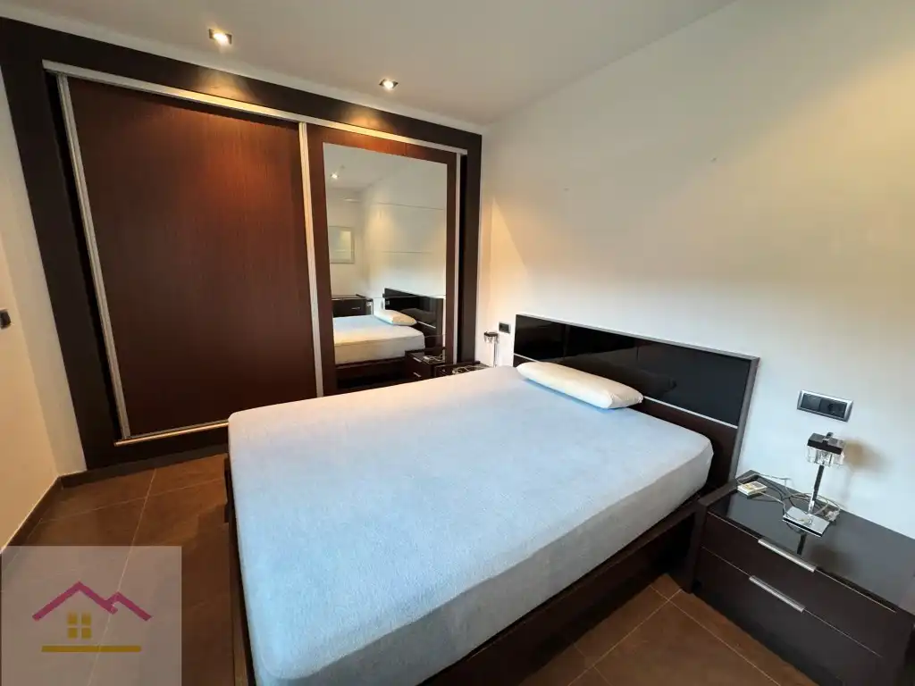 Dormitori de Pis en venda en Santa Magdalena de Pulpis amb Aire condicionat, Terrassa i Moblat