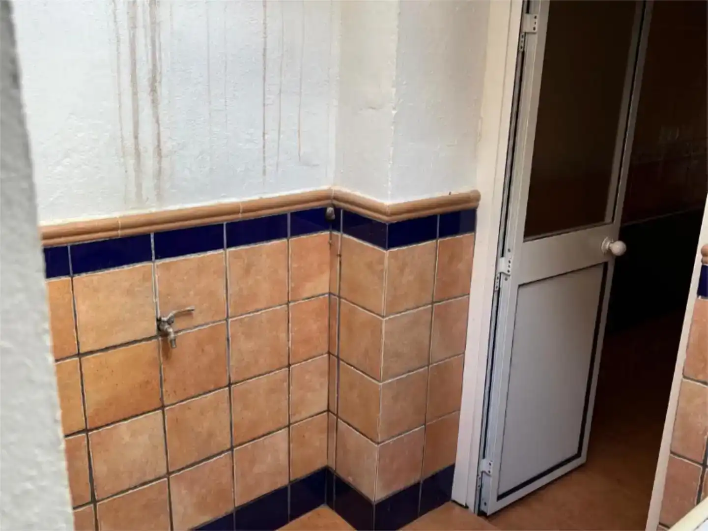 Bany de Casa adosada en venda en Moriles, Córdoba