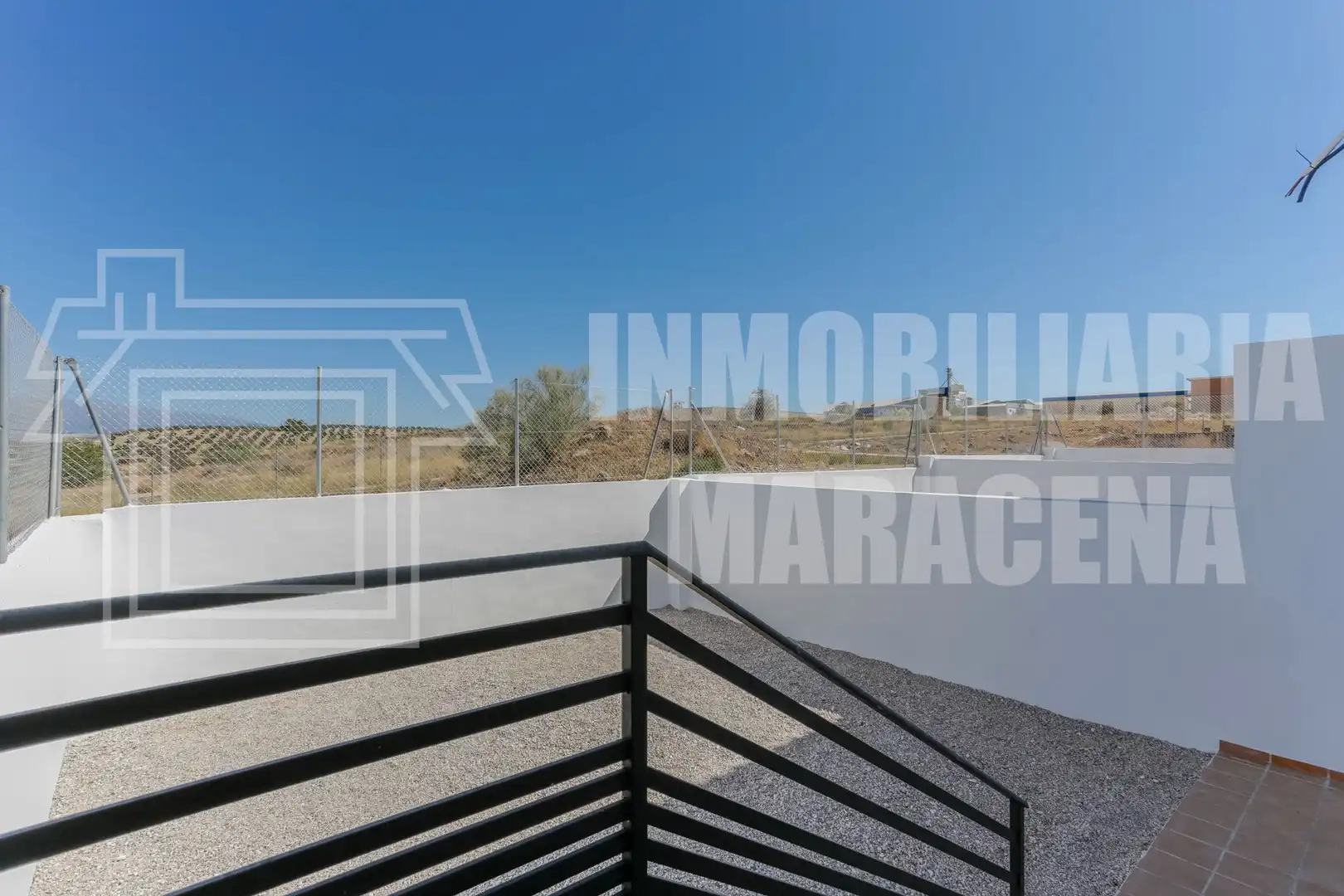 Casa adosada en venta en Láchar