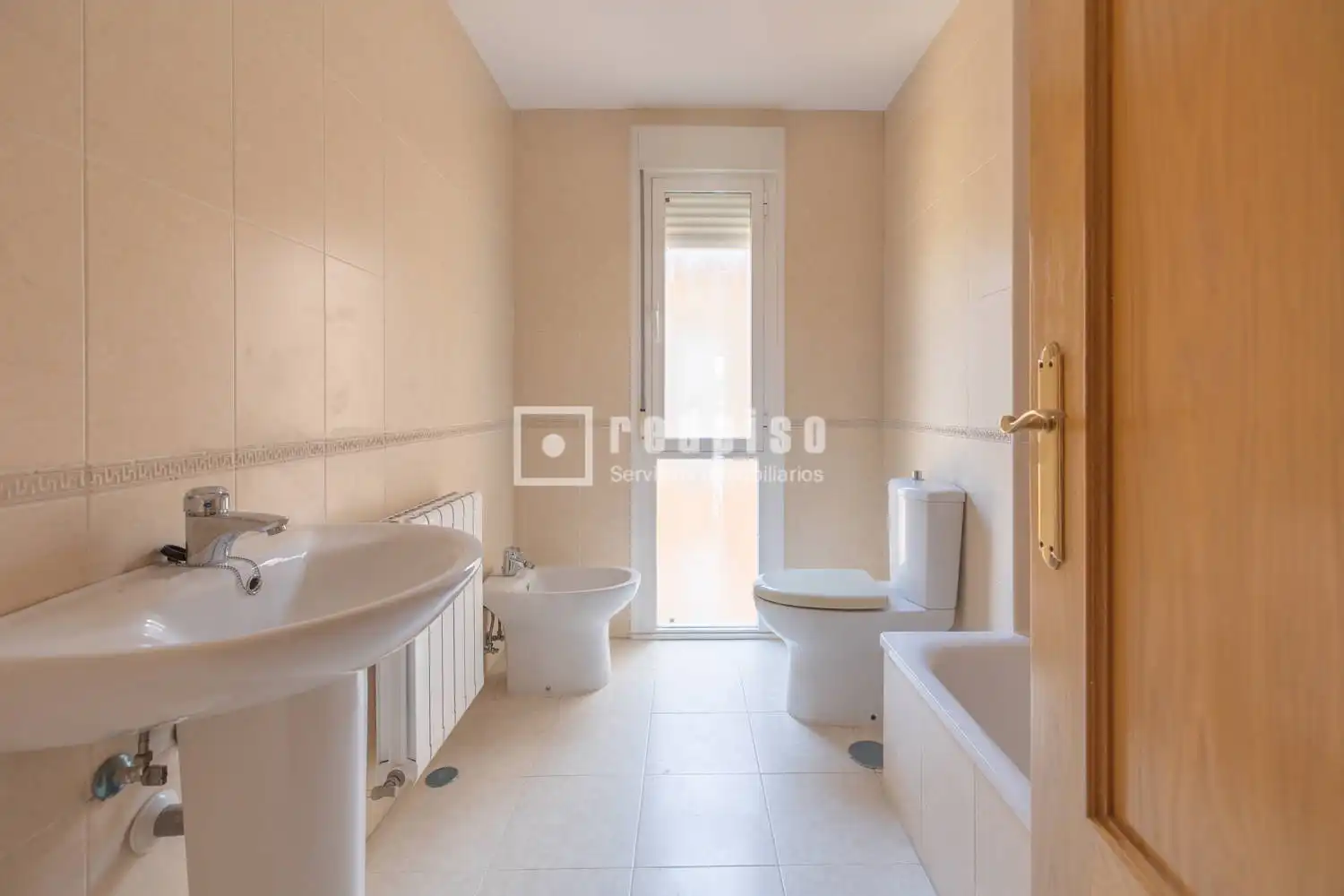 Baño de Piso en venta en Arganda del Rey con Calefacción, Jardín privado y Parquet