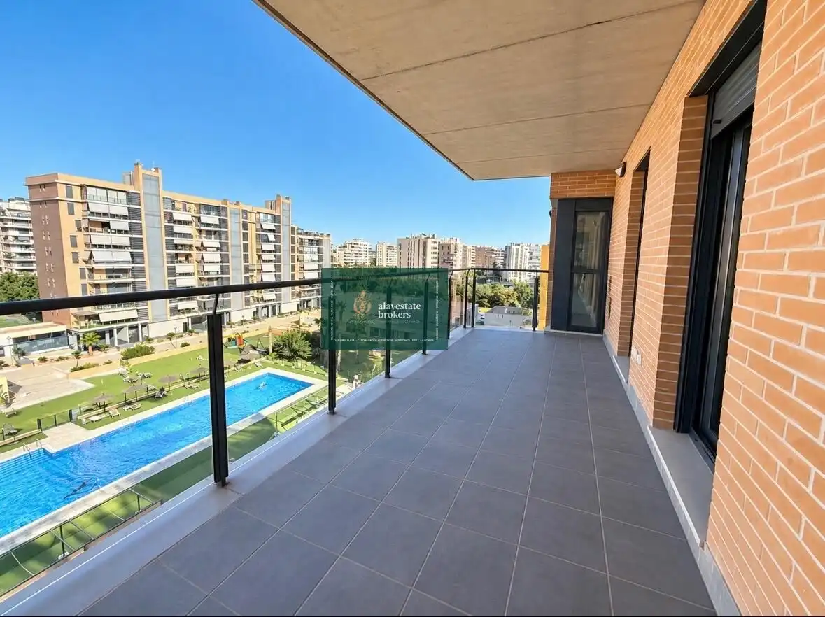 Piso con piscina en venta en Calle MAESTRO JOSE GARBERI 11
