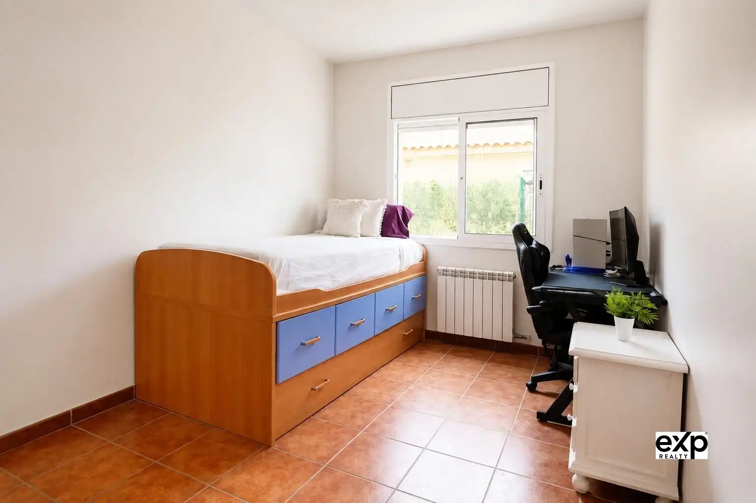 Schlafzimmer von Haus oder Chalet zum Verkauf in Calafell mit Heizung, Privatgarten und Terrasse