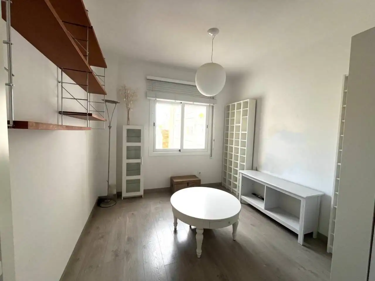 Bedroom of Flat for sale in Girona  with Air Conditioner, Heating and Terrace