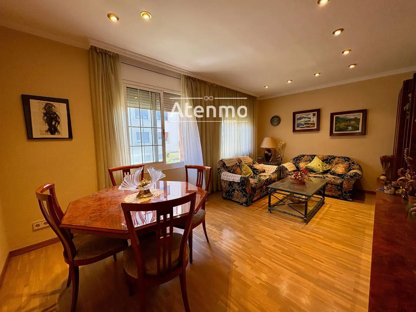 Vista exterior de Piso en venta en Barcelona