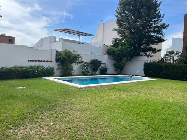Schwimmbecken von Wohnung zur Miete in Málaga mit Gemeinschaftspool