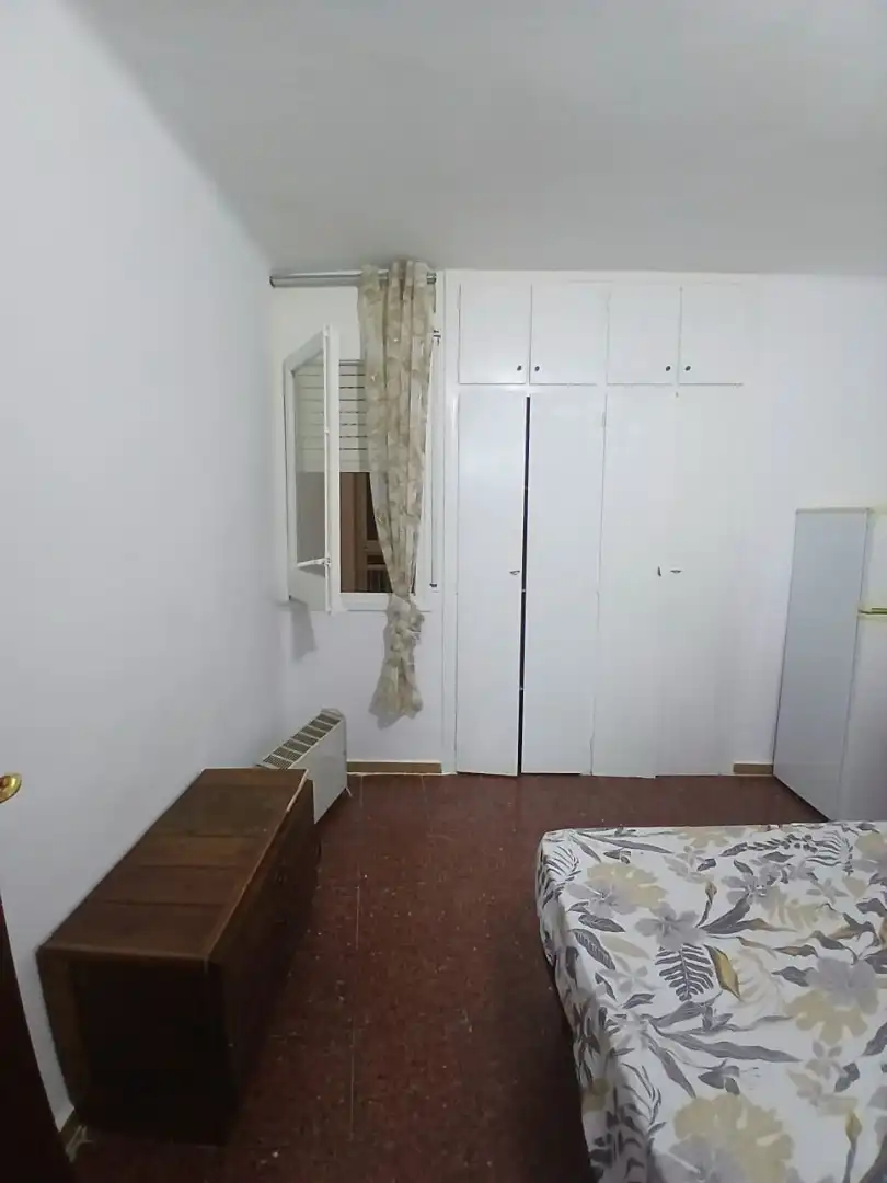 Schlafzimmer von Wohnung zur Miete in Pineda de Mar mit Möbliert, Ofen und Balkon