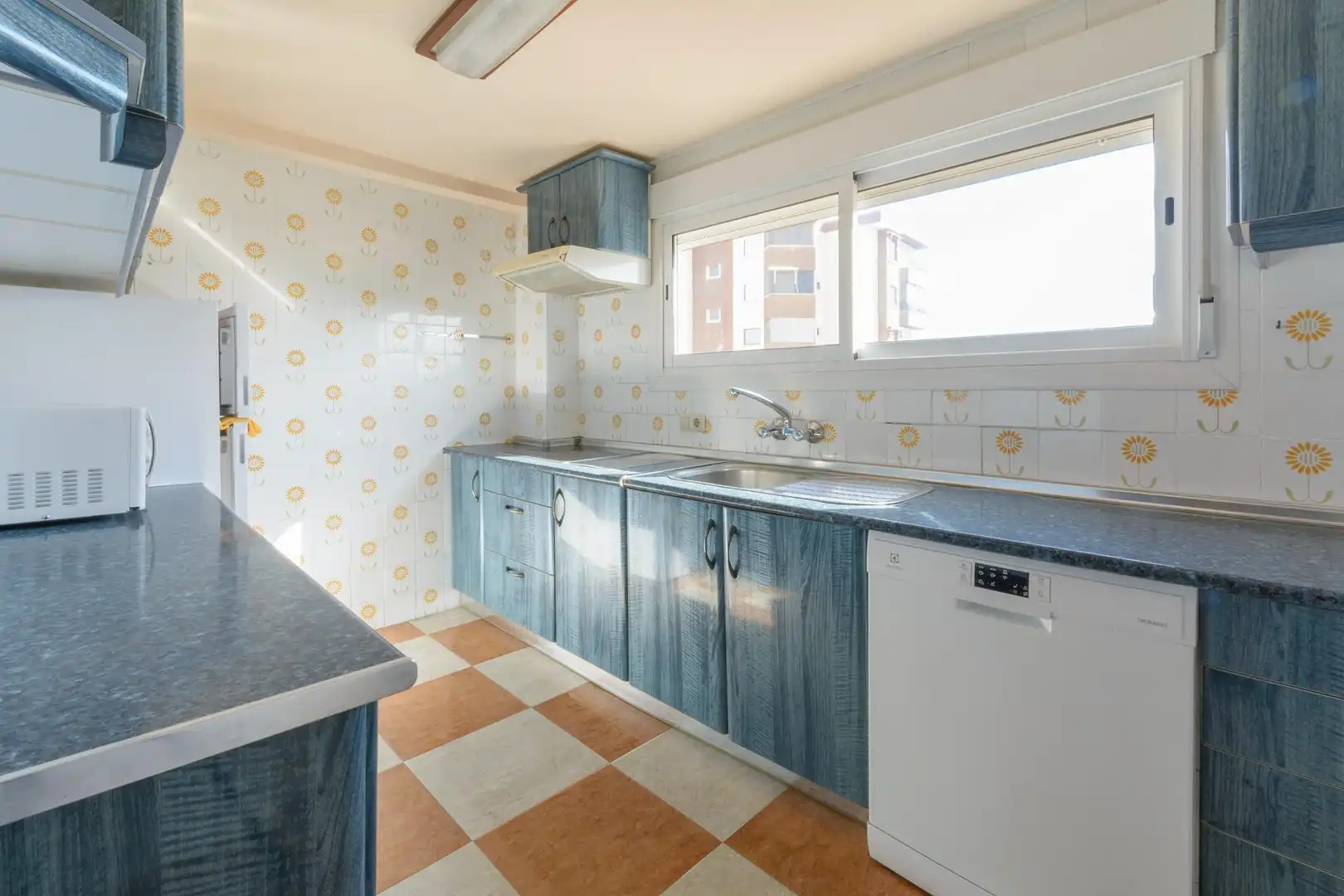 Cocina de Apartamento en venta en Gandia con Jardín privado, Terraza y Trastero