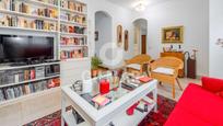 Living room of House or chalet for sale in  Madrid Capital  with Air Conditioner, Heating and Private garden