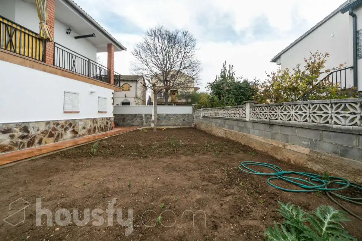 Houses for sale in Carrer de L'Estaca, Fondo Somella
