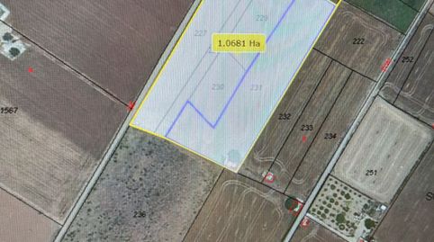 Venta Finca Rústica con caseta y pozo de vena en Muro