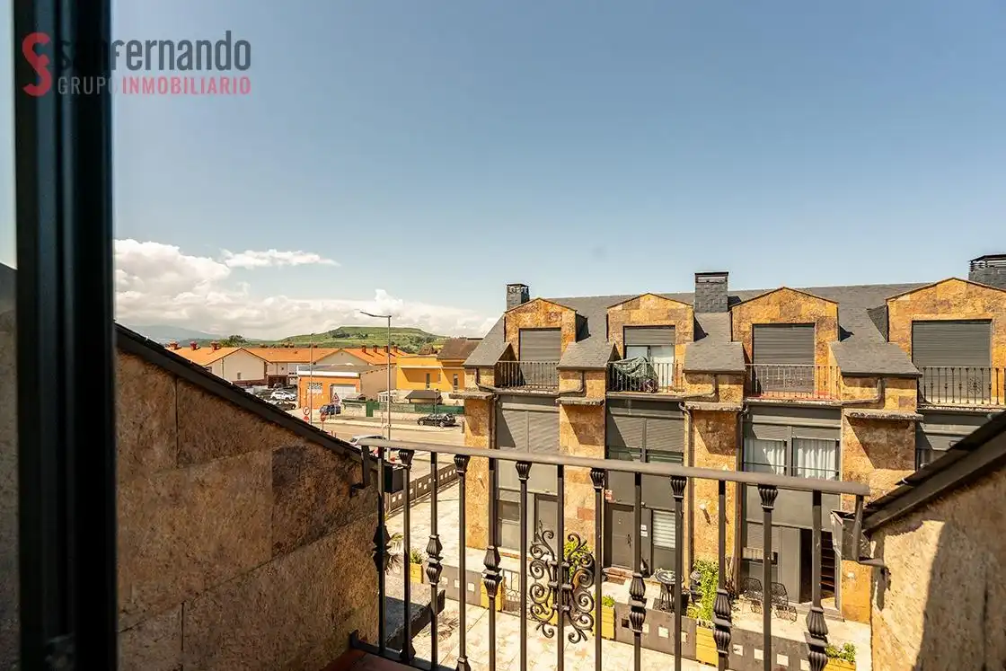 Terraza de Casa adosada en venta en Miengo con Calefacción, Jardín privado y Terraza