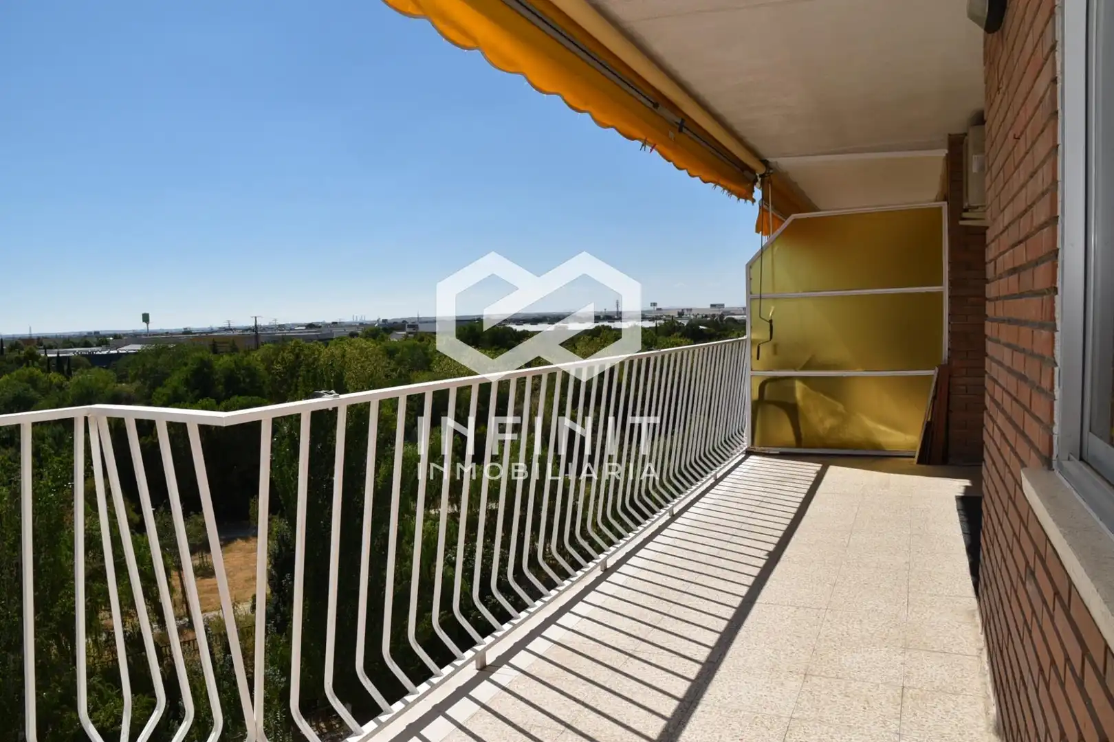 Balcony of Flat for sale in Alcalá de Henares  with Air Conditioner, Heating and Terrace