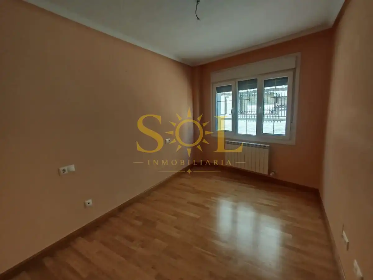 Flat for sale in Valencia de Don Juan  with Heating and Terrace